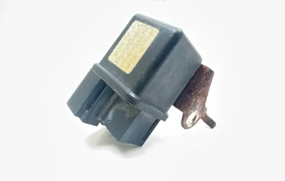 Nissan X-Trail T30 Glow plug pre-heat relay 25230WD000 MA8281901 70802