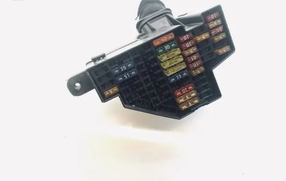 Volkswagen Golf V Fuse box set 24060303622