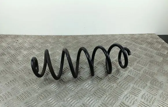 Nissan Qashqai J12 Rear coil spring