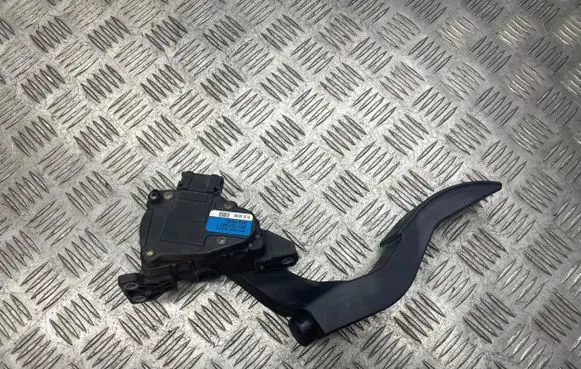 Audi A4 S4 B6 8E 8H Accelerator throttle pedal 8E1723523F 6PV00837600