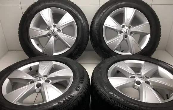 Volvo XC40 R17 alloy rim 