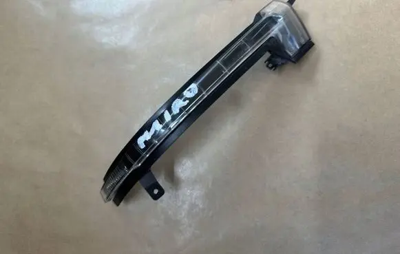 Volkswagen Touareg II Mirror indicator light 7p6949101VW
