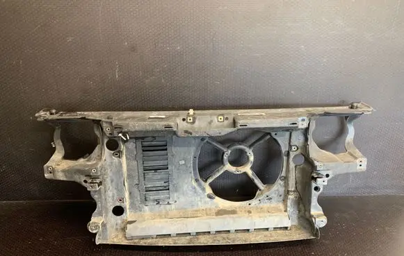Volkswagen Golf III Radiator support slam panel 1H0805594