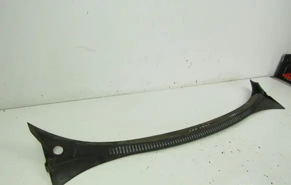 Seat Altea XL Wiper trim 