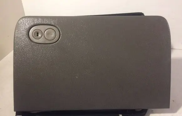 Mazda Xedos 9 Glove box