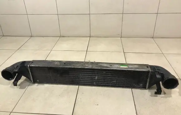 Mercedes-Benz C W203 Intercooler radiator A2035000000