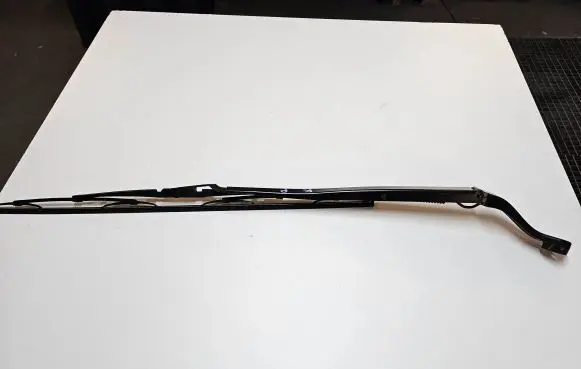 Chrysler Pacifica Front wiper blade arm 2585T1
