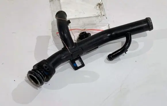 Honda CR-V Engine coolant pipe/hose 