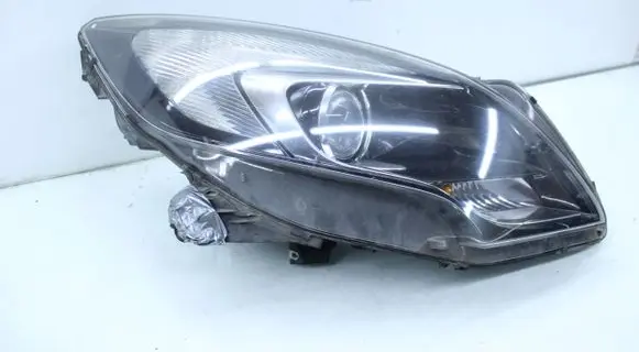 Opel Zafira C Headlight/headlamp