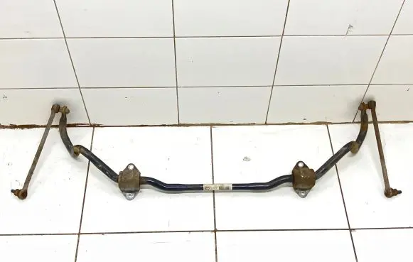 BMW 1 E81 E87 Front anti-roll bar/sway bar 6771334 15008112
