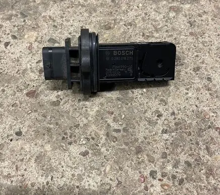 BMW 5 F10 F11 Mass air flow meter 7566990 0280218270 328905779