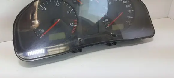Volkswagen PASSAT B5 Speedometer (instrument cluster) 3B0919861J