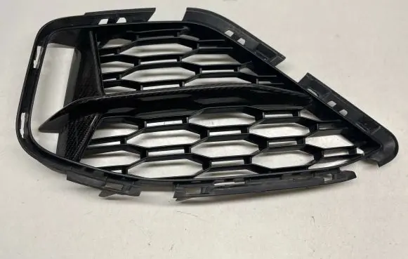 BMW 8 G15 Front bumper lower grill 8074806 51118074806 8074422