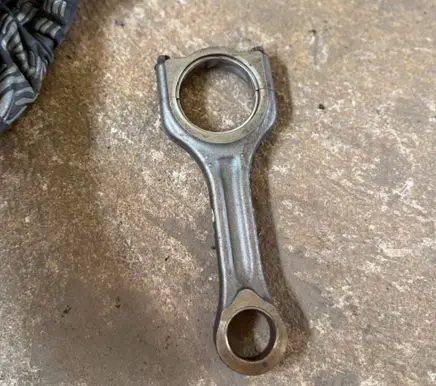 Volvo C30 Connecting rod/conrod 619