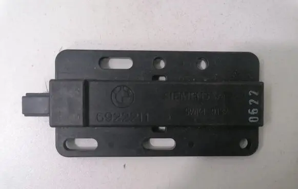 BMW X5 E70 Keyless system antenna 6922211