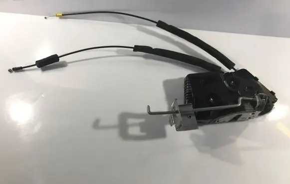 Subaru Forester SK Front door lock M5611570F1 61032SJ122 61032SJ151
