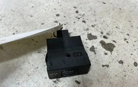 Peugeot 308 Headlight level height control switch 96366692XT 95835