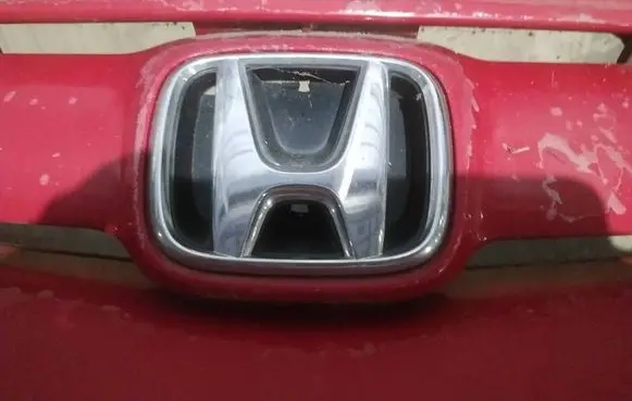 Honda Civic Manufacturer badge logo/emblem 