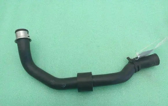 Porsche Panamera (970) Engine coolant pipe/hose 97057258400
