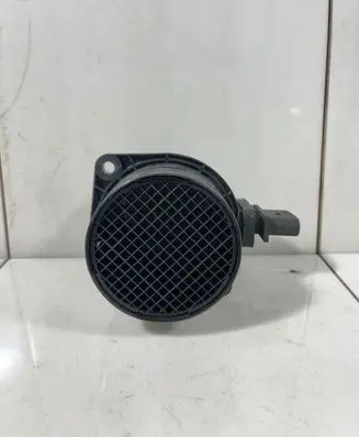 Audi A3 S3 A3 Sportback 8P Mass air flow meter 0281002735 03G906461C