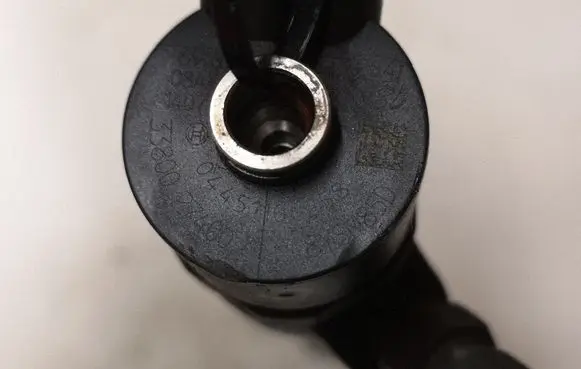 Hyundai Tucson JM Fuel injector 0445110258