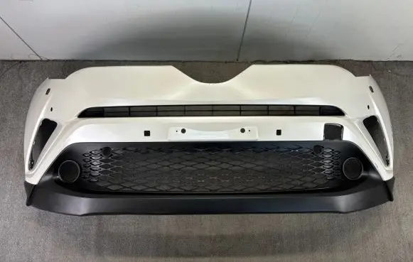 Toyota C-HR I Front bumper 52119-F4010 Z1579