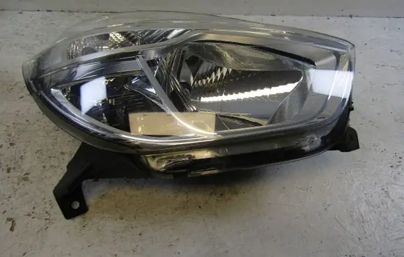 Dacia Dokker Headlight/headlamp 260102414R