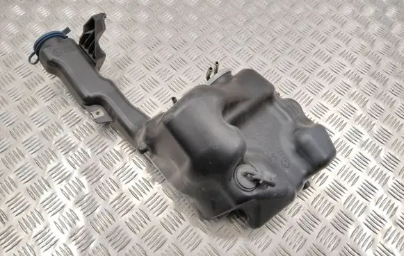 Mercedes-Benz CLS C218 AMG Windshield washer fluid reservoir/tank A2048602360 A204869