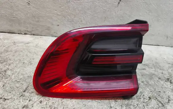 Porsche Macan (95B) Tailgate rear/tail lights 95B945094G 01150004