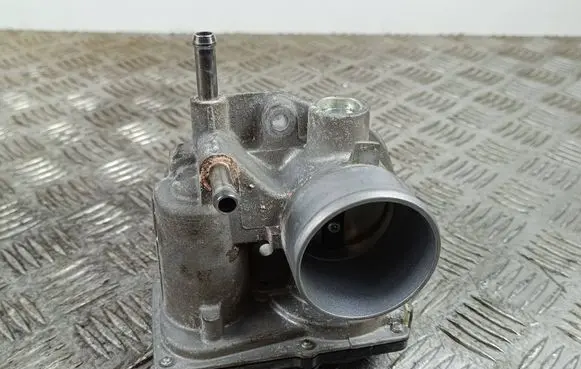 Toyota Yaris Throttle valve
