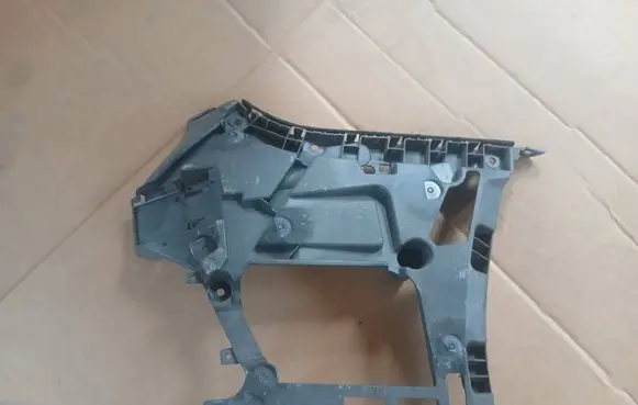 BMW 3 G20 G21 Rear bumper mounting bracket 8069394