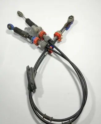 Nissan Qashqai Gear shift cable linkage 112112856