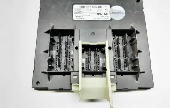 Audi A3 S3 8V Comfort/convenience module 5Q0937086BC
