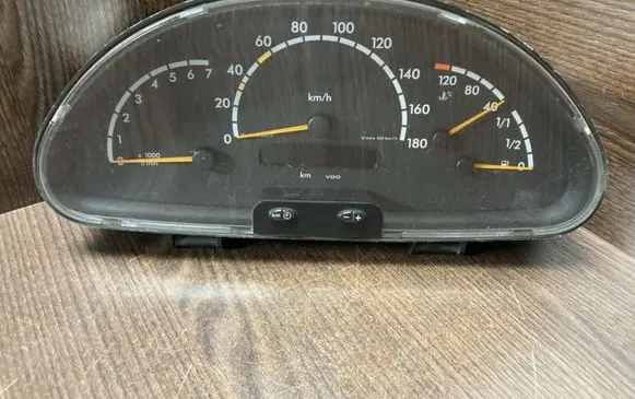 Mercedes-Benz Sprinter W901 W902 W903 W904 Speedometer (instrument cluster) 0004467121 A0004467121
