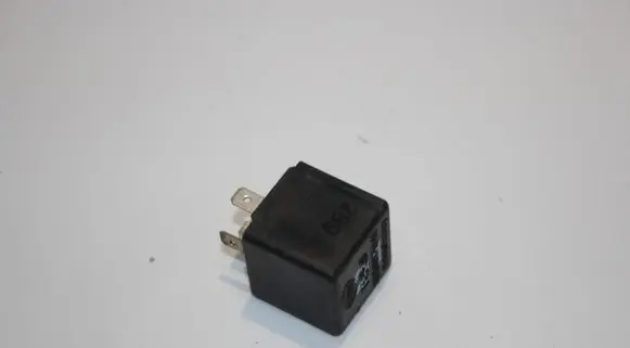 Audi A4 S4 B5 8D Other relay 191953227
