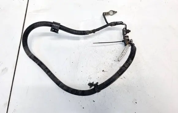 Toyota Yaris Positive cable (battery)