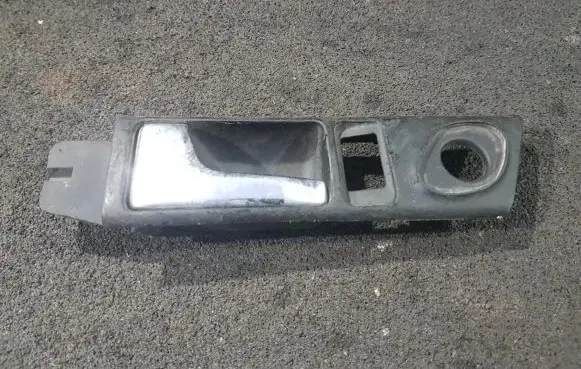 Audi A6 S6 C4 4A Front door interior handle 4a0839019a
