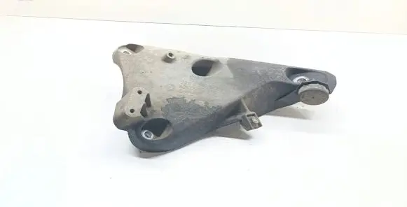 BMW X5 E70 Engine mounting bracket 6790021 22116790021