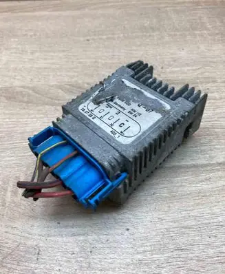 Mercedes-Benz A W168 Coolant fan relay 8940000 6421820