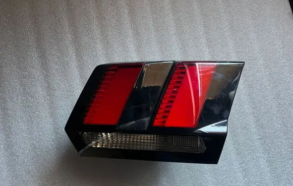 Peugeot 3008 II Tailgate rear/tail lights 9810477780