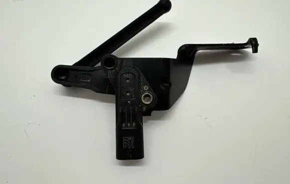 Jeep Grand Cherokee WL Rear height level sensor lever 68378646AB 21193T