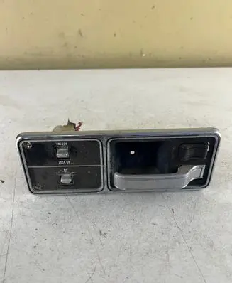 Jeep Cherokee XJ Front door interior handle SW895500
