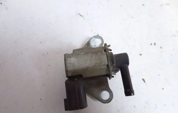 Nissan Qashqai+2 Vacuum valve 14930EN20A