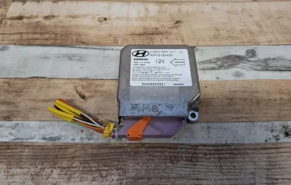 Hyundai Accent Airbag control unit/module 9591025400