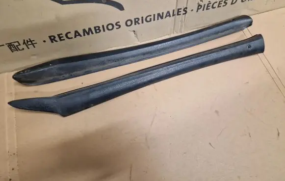 Volkswagen Golf II (A) pillar trim 191867457 191867458