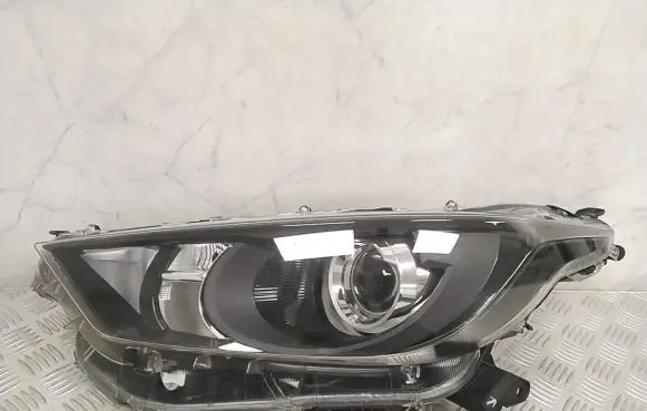 Toyota Yaris XP210 Headlight/headlamp 81170K0060