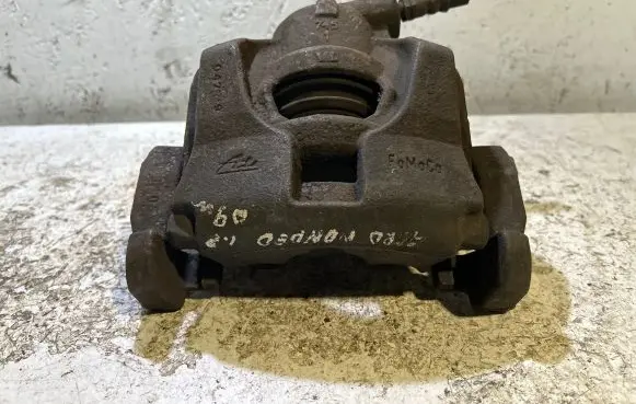 Ford Mondeo MK IV Front brake caliper