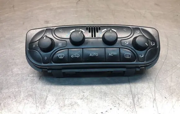 Mercedes-Benz C W203 Climate control unit A2098300085 9140010497 E526080