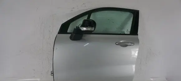 Fiat 500X Front door