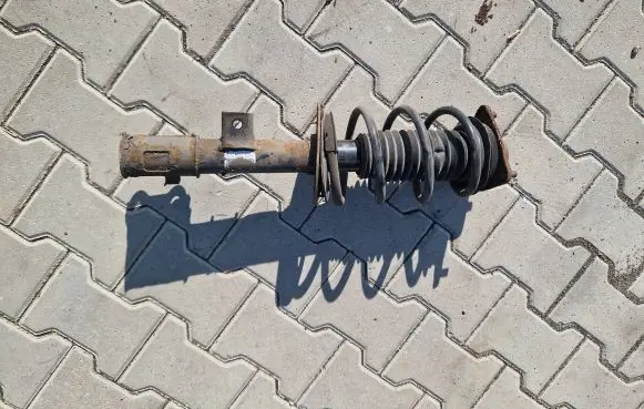 KIA Sportage Front shock absorber with coil spring